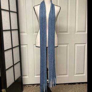 GUC Vintage Y2K skinny scarf. Blue, black, navy, white.
